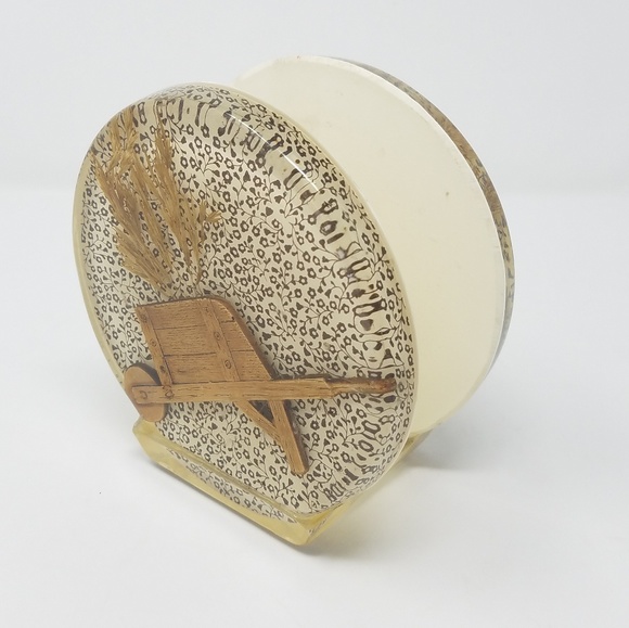 Vtg Lucite/Acrylic napkin holder country - Picture 6 of 7